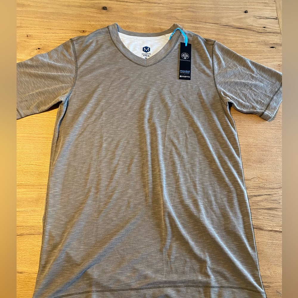Maevn Short Sleeve‎ V Neck Tee ShirtMen’s Gray XSmall NWT